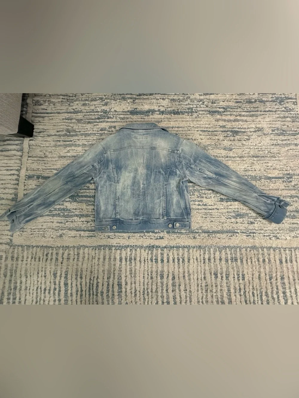 Ralph Lauren Light Wash Distressed Denim Jacket - Made in Italy - Picture 8 of 9